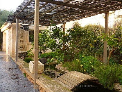 Garten mit Teich