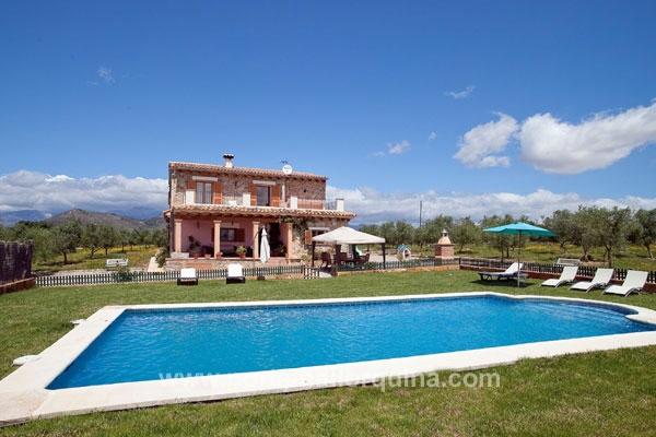Finca in Llubi