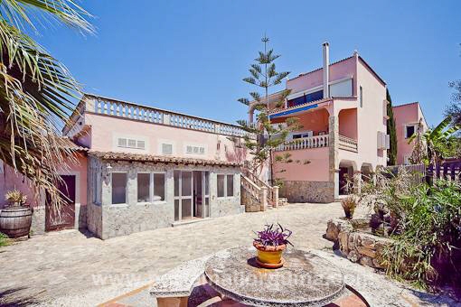 Ansicht der Villa in Cala Blava