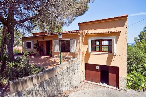 Villa in Esporles
