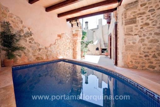 Das Highlight des Dorfhauses stellt der Pool dar