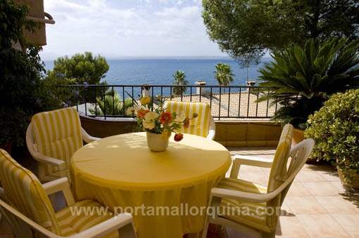 Terrasse mit fantastischem Meerblick