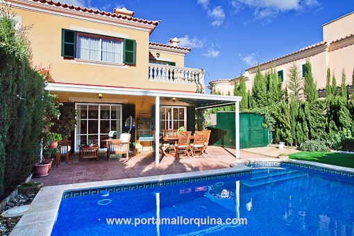Haus in Puig de Ros