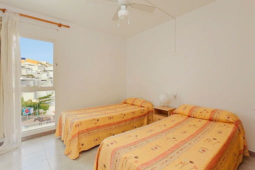 Schlafzimmerschrank mit schiebetüren spiegel Schlafzimmerschrank mit schiebetüren spiegel