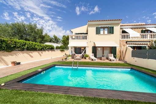 schones haus mit garten und pool – sweetmenu schones haus mit garten und pool – sweetmenu, Hause und garten