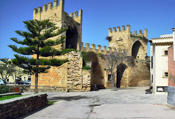 La vieille ville d‘Alcudia