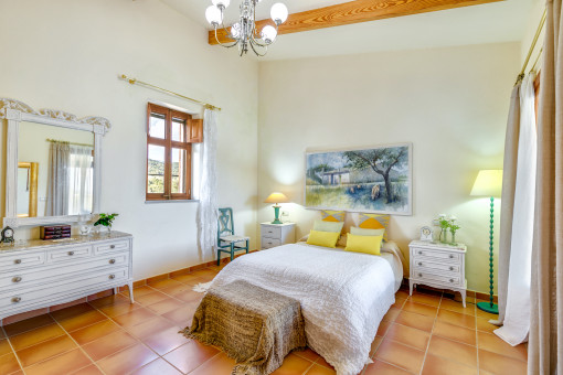 Elegantes Hauptschlafzimmer
