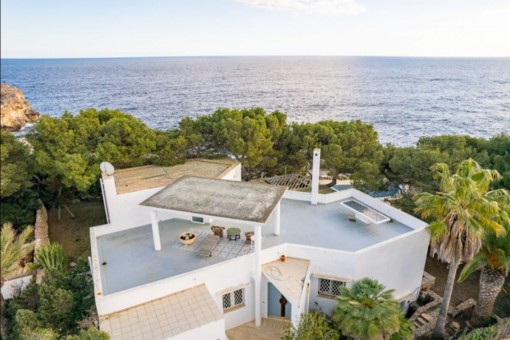 1. Meereslinie-Villa in exklusiver Lage von Portopetro