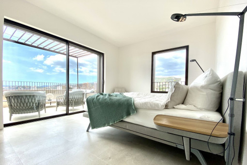Schlafzimmer mit Balkon