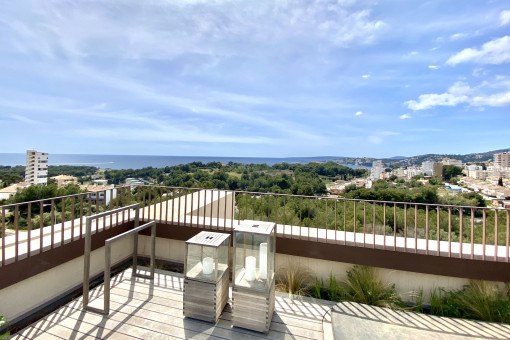 Elegantes Triplex mit Panoramablick, Rooftop-Terrasse und eigenem Jacuzzi in La Bonanova