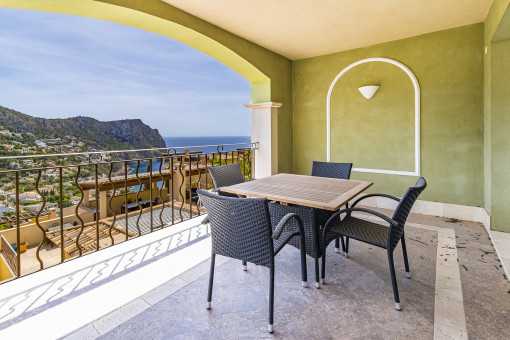 Überdachte Meerblick-Terrasse