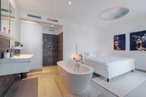 Schlafzimmer mit Badezimmer en Suite