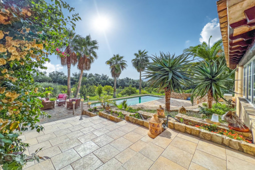 Mediterranes Fincaanwesen mit Pool, Ferienvermietungslizenz und herrlichen Weitblick nahe Porreres