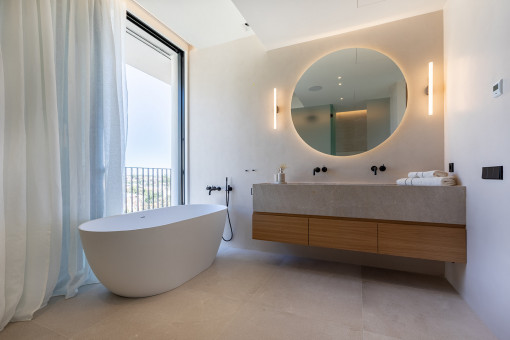 Modernes Badezimmer