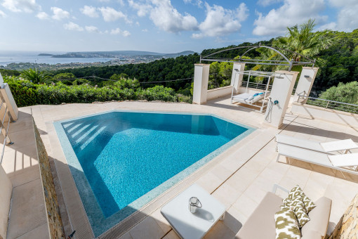 Mediterrane Luxusvilla mit fantastischem Panoramablick auf das Meer in Costa d'en Blanes