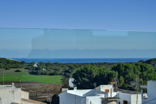 Traumhafter Panoramablick bis zum Meer