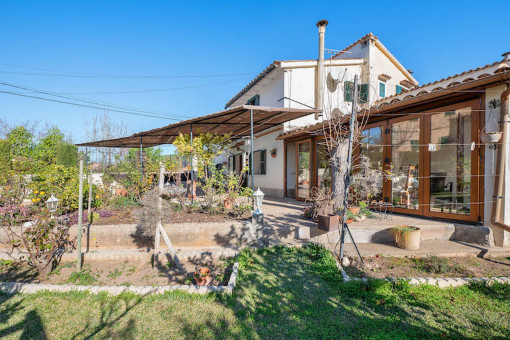 Stadthaus in zentraler Lage mit Garten in Soller