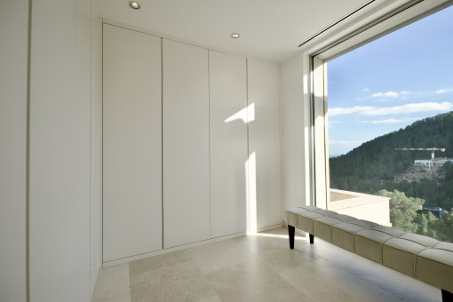 Begehbarer Kleiderschrank