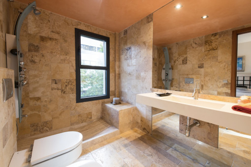 Badezimmer en Suite