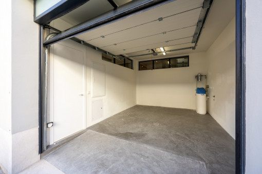 Garage mit E-Ladestation