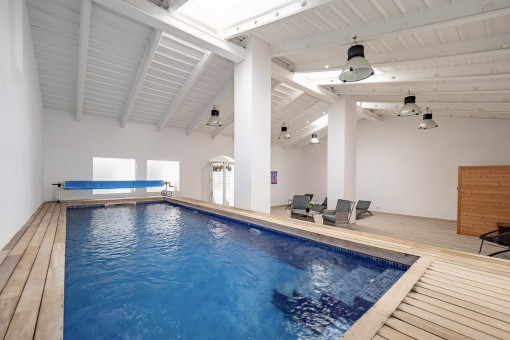 Gemeinschafts Spa mit Indoor-Pool und Sauna