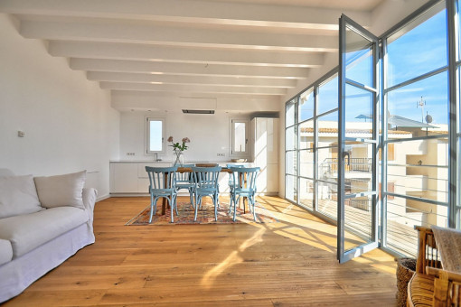 Küche mit Essbereich