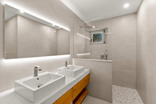 Elegantes Badezimmer