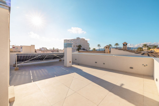 Sonnige Dachterrasse