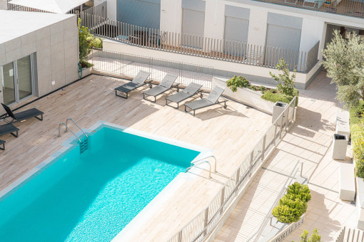 Großer Gemeinschaftspool