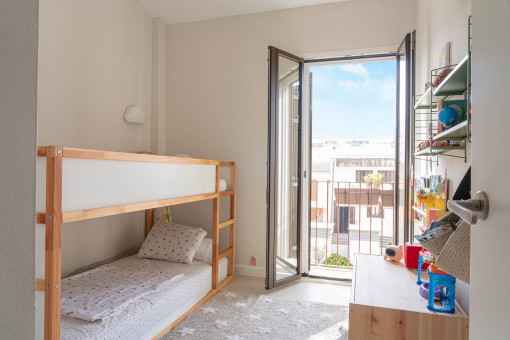 Eines der drei Schlafzimmer 