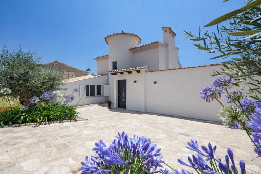 Eingang der Villa
