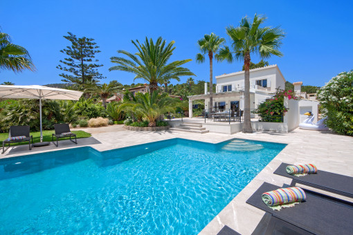 Hochwertige Villa mit Hafenblick und Ferienvermietungslizenz in Puerto Andratx