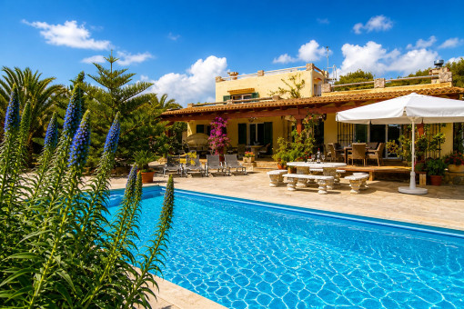 Mediterranes Haus im Finca Stil mit ETV-Lizenz für 10 Personen, Meerblick und Pool in Toplage von Cap des Moro