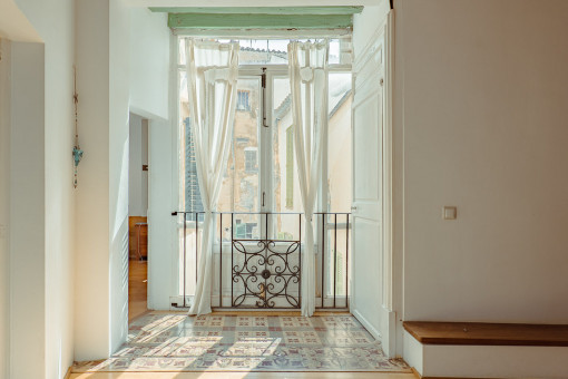 Historische Altstadtperle nahe Calatrava mit Dachterrasse & Meerblick