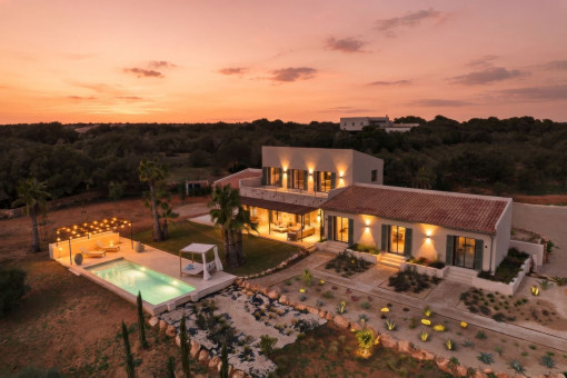 Exklusive Neubau Luxus Finca in privilegierter Naturlage mit Pool und absoluter Privatsphäre nahe Ses Salines und Es Trenc Strand