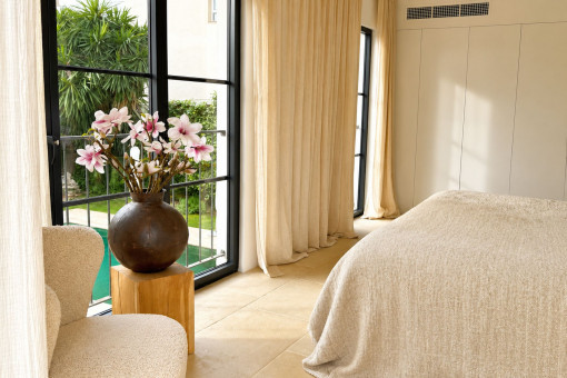 Schlafzimmer mit Gartenblick