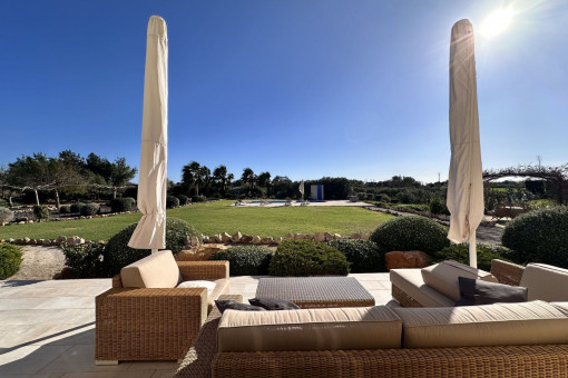 Terrasse mit Pool
