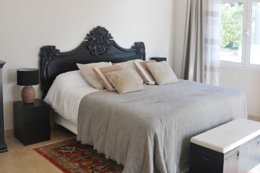 Gemütliches Schlafzimmer mit ruhiger Atmosphäre