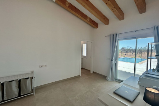Arbeitszimmer mit eigenem Bad