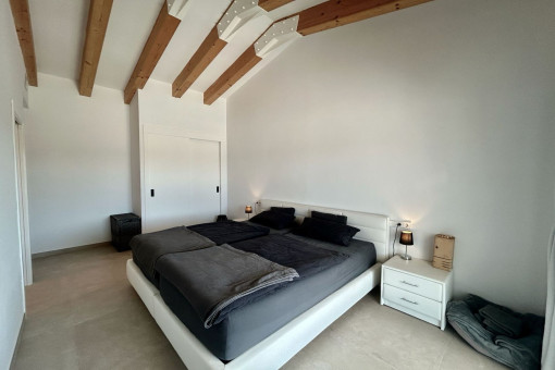 Master-Schlafzimmermit Badensuite