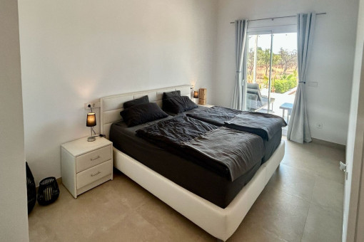 Master-Schlafzimmermit Badensuite