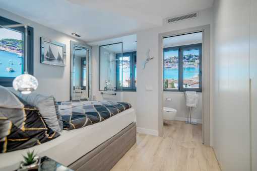Schlafzimmer mit en suite Badezimmer 