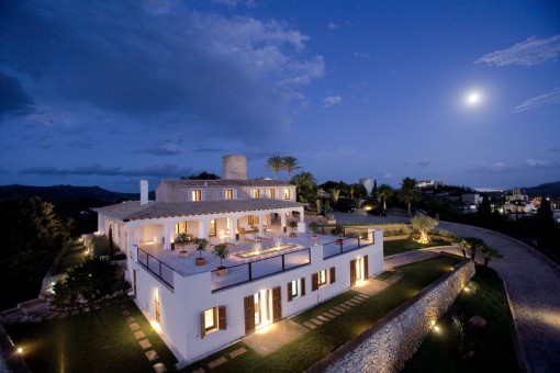 Finca bei Nacht