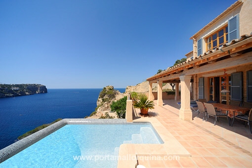 
Luxury property with sea views in Puerto Andratx