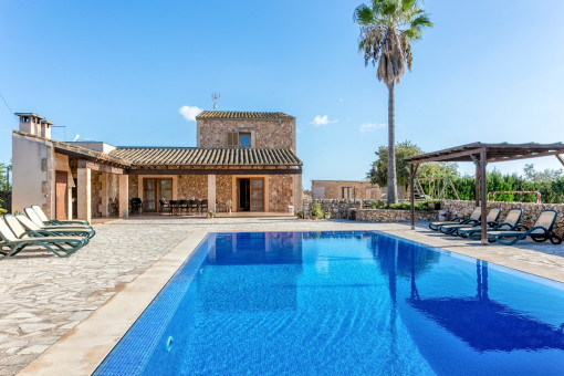Charmante mallorquinische Natursteinfinca zwischen Llucmajor und Campos mit Garten und Pool