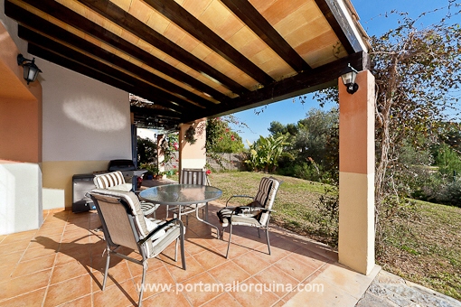 Schönes mediterranes Haus mit eigenem Poolbereich in exklusiver