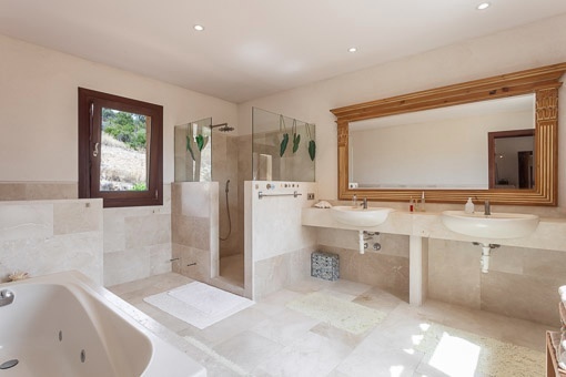 Große Finca mit Reitplatz und eigenen Stallungen bei Arta - kaufen