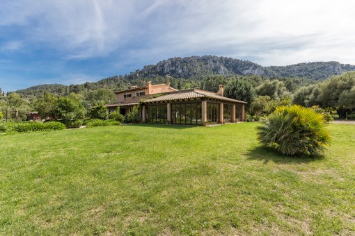 Geräumige Finca mit großem Grundstück in Esporles