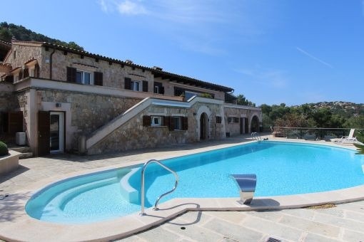 Villa in Port Andratx mit Blick auf den Hafen und die Insel Dragonera