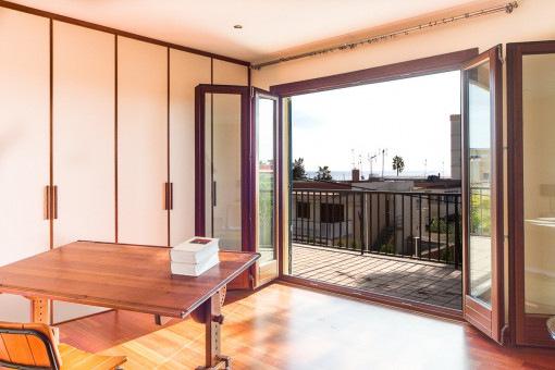 Schlafzimmer mit Balkon